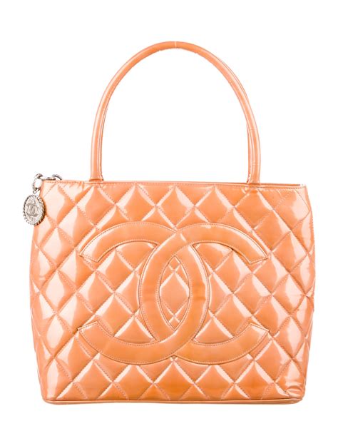 chanel classic medallion medium tote bag